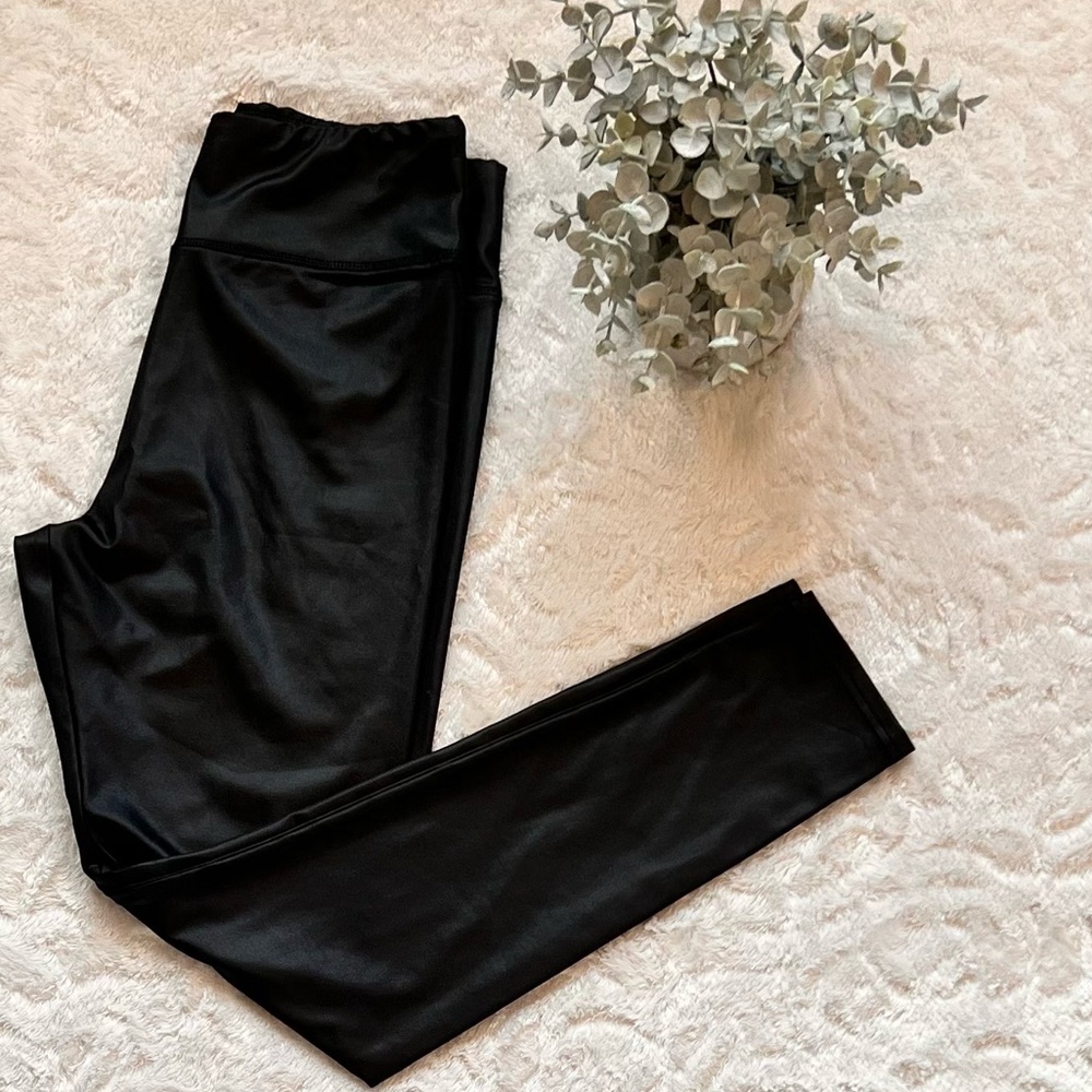 Black pleather look pants